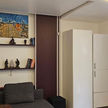 Studio 22M2 A Ivry/Seine-A 200 Metres De Paris. Proche Metro 7 エクステリア 写真