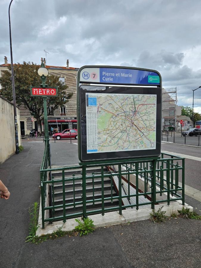 Studio 22M2 A Ivry/Seine-A 200 Metres De Paris. Proche Metro 7 エクステリア 写真