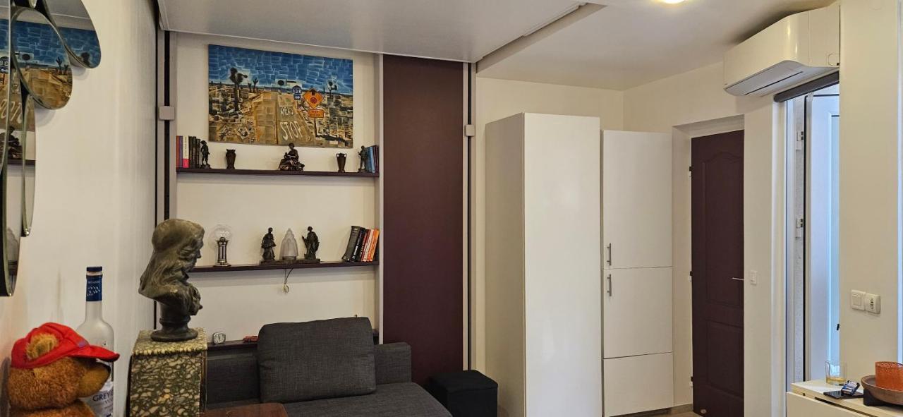 Studio 22M2 A Ivry/Seine-A 200 Metres De Paris. Proche Metro 7 エクステリア 写真